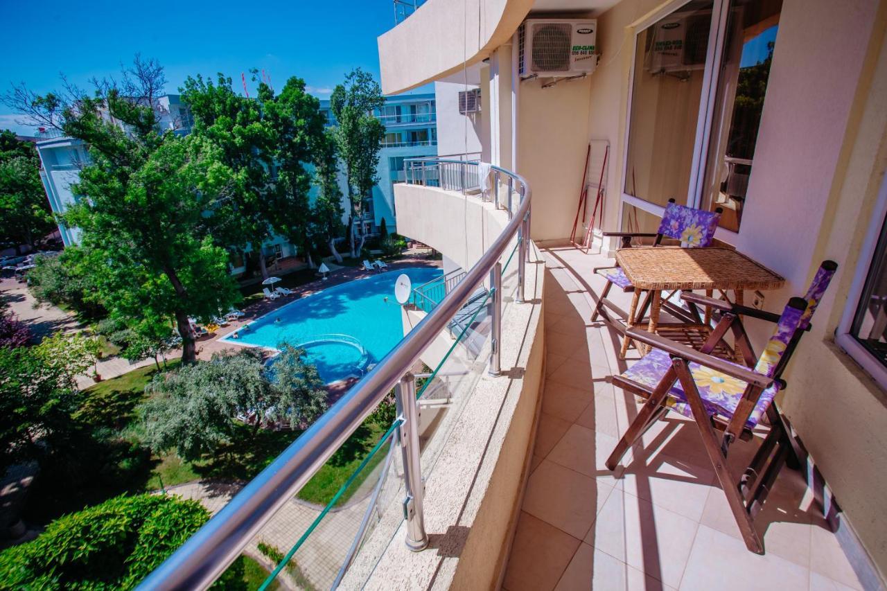 Mng Holiday Yassen Apartments Pantai Sunny Bagian luar foto