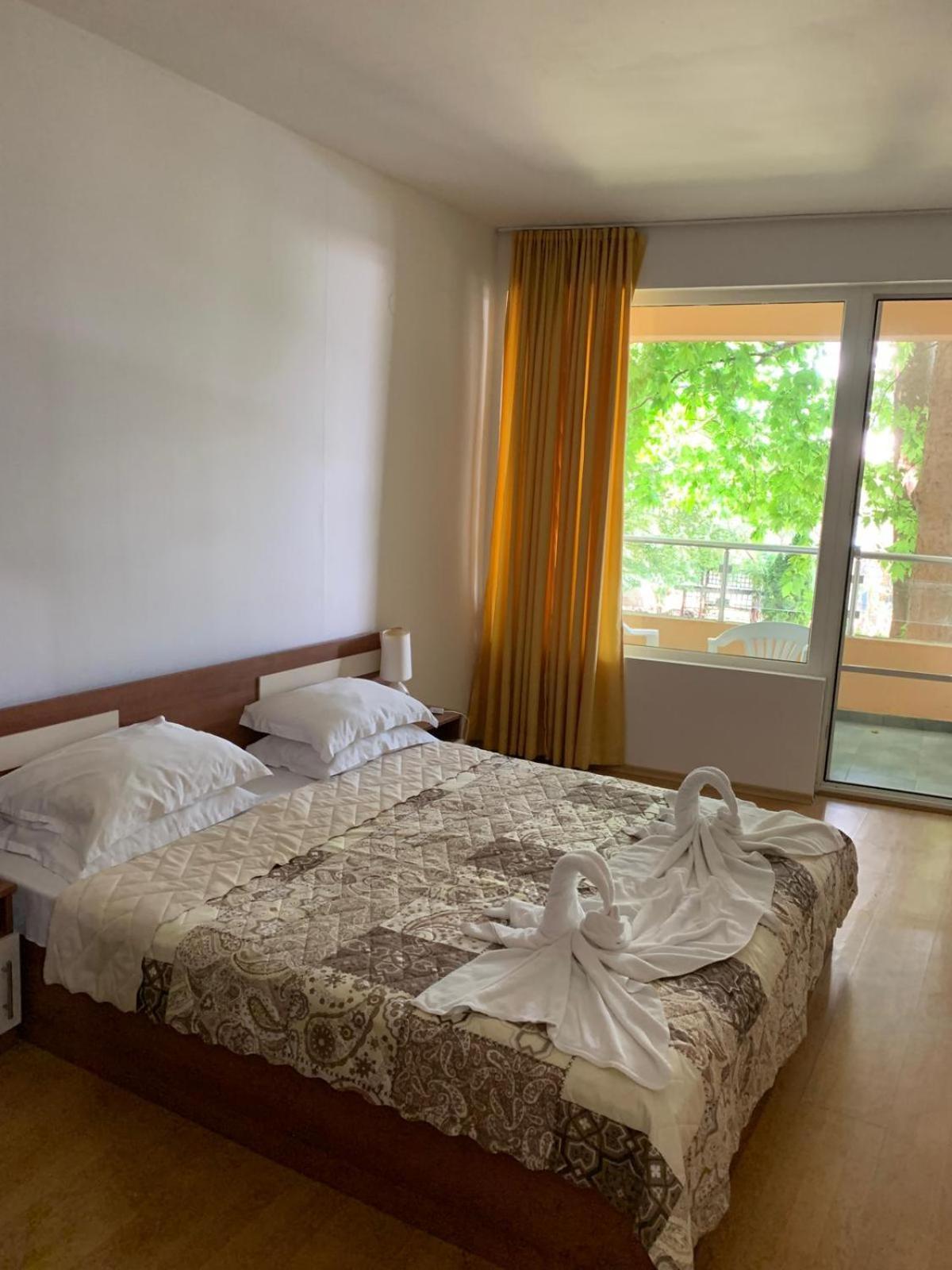 Mng Holiday Yassen Apartments Pantai Sunny Bagian luar foto