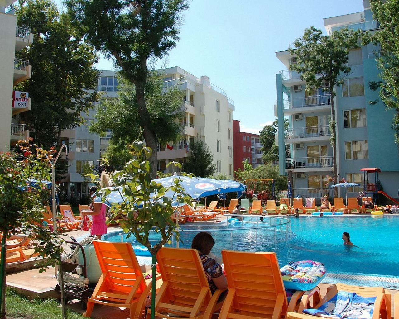 Mng Holiday Yassen Apartments Pantai Sunny Bagian luar foto